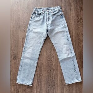 1990’s Women’s Levi’s 501 Button Fly Size 26